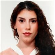 Profesora de Inglés con experiencia en grupos de estudiantes de diversos niveles, tanto jóvenes como adultos